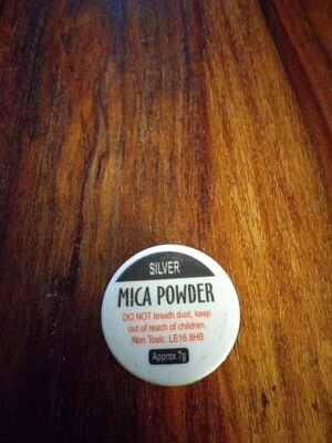 MICA POWDER. SILVER. - Image 1 of 2