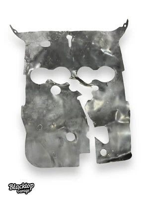 Резиновая теплозащитная накладка 04 05 06 Yamaha YZF R1 - Изображение 1 из 2