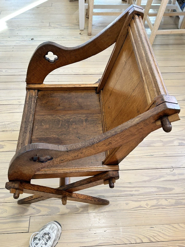 Silla antigua Glastonbury de roble  Foto 1 de 4