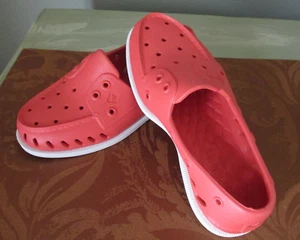 SPERRY BOAT SHOES CROCS UNISEX MEN'S SIZE 5 WOMEN SIZE 7 SALMON COLOR FLOATING - Picture 1 of 9