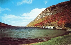 Willoughby Lake, Westmore, Vermont --POSTKARTE - Bild 1 von 2