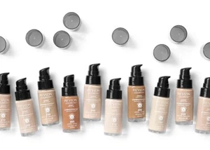 Revlon ColorStay Liquid Foundation Natural Finish Normal Skin SPF 20, Longwear - Picture 1 of 9