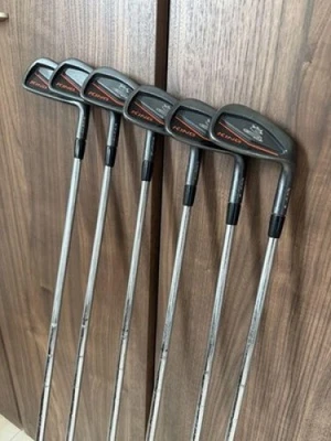 Cobra KING Forged CB Black Iron Set 6pcs 5-PW Dynamic Gold 120 S200 Flex S - Image 1 of 4