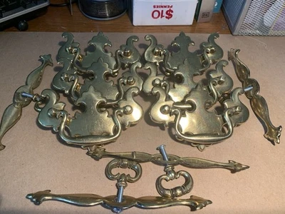 Brass Drawer Dresser  PULLS Vintage 1986 with screws Set Of 6 -with 4 Sides - Image 1 of 4