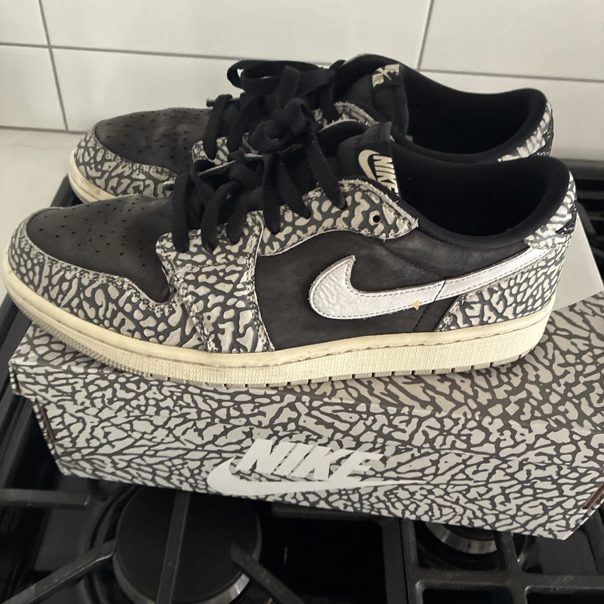 Preços baixos em Jordan 1 Retro OG Low Black Cement | eBay
