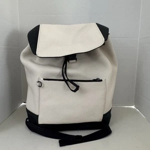 Coach Manhattan Rucksack in Pebbled Leder Creme/Schwarz Top Zustand!! - Bild 1 von 9