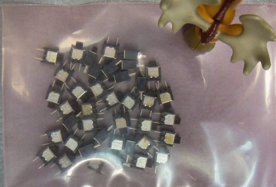 Alcoswitch Alco TP11 Pushbutton Switch 0.4VA - Lot of 35 - Image 1 of 4