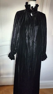 Maxi bata de colección VICTORIA ROYAL Ltd forrada de terciopelo negro cierre de un botón talla 12 - Imagen 1 de 12