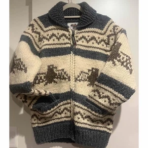 KANATA Reißverschluss Cowichan Strickpullover hergestellt in Kanada Wolle Cardigan Versand aus Japan - Bild 1 von 10