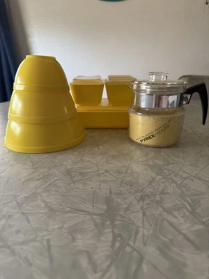 TOY PYREX  Kids Vintage Banner Plastic Bowl set Refrigerator set & Coffee Pot - Image 1 of 4