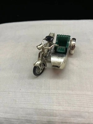 Vintage Matchbox Yesteryear No.8 1914 Sunbeam Motocycle with Side Car - Image 1 of 4