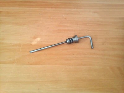 belarus tractor 80,82,500,800,900 gearbox oil dipstick - Image 1 of 2