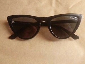 Las mejores ofertas en Gafas de sol Ojo de Gato Vogue Negro para Mujeres |  eBay