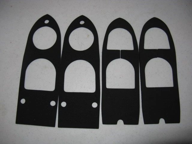 MG REAR LAMP SEALS (4pc-lens & body) for 1970-80 MGB  MGBGT Midget - Image 1 of 1