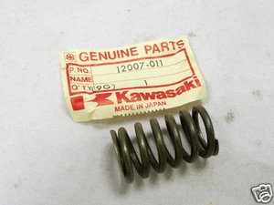 Kawasaki Z1 Z900 Z1000 Valve Inner Spring NOS 12007-011 KZ1300 KZ1000 KZ900 - Picture 1 of 1