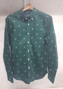 American Eagle Outfitters Mens sz Small Green Christmas Holidays Button Up Shirt - Picture 1 of 8