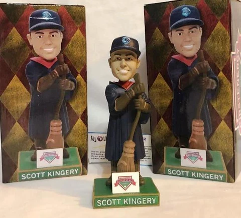 2019 LAKEWOOD BLUE CLAWS SEAN KINGERY "WIZARDS" HARRY POTTER SGA BOBBLEHEAD, NIB Cover