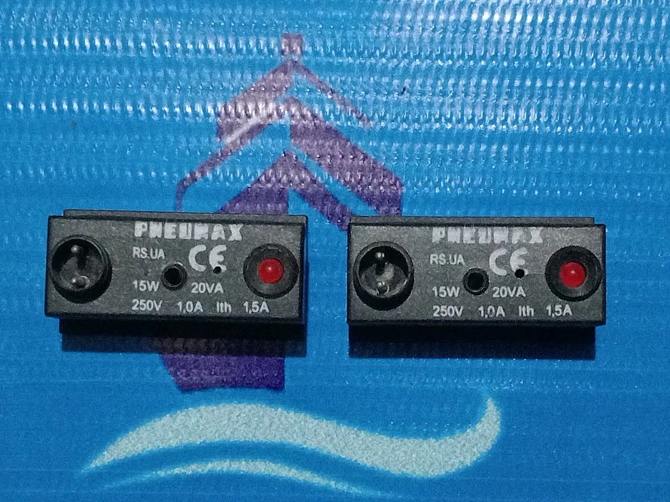2pcs Pneumax Cylinder Sensor, 15w, 250V ac/dc, Pneumax Switch - Image 1 of 4