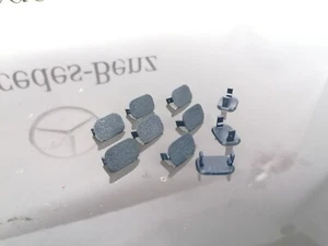 MERCEDES W123 BAJO SALPICADERO KICK PANEL CLIP TAPÓN DE ROSCA AZUL PRECIO POR UNO - Imagen 1 de 2