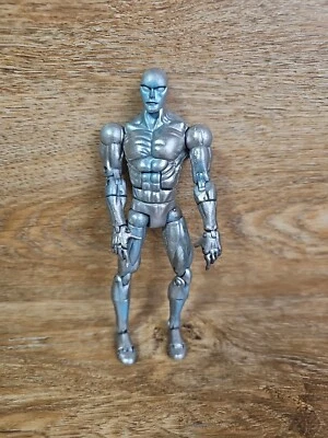 Figura de acción Marvel Legends Silver Surfer 2003 - Figura solo sin accesorios Foto 1 de 4