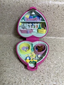 Vtg Polly Pocket Precious Puppies Compact w/ 1 Dog Pet Parade Collection - Picture 1 of 6