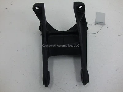 Jeep Cherokee Engine Mount Bracket 2.5 LITER Left Driver Side 92 94 95  - Imagem 1 de 4