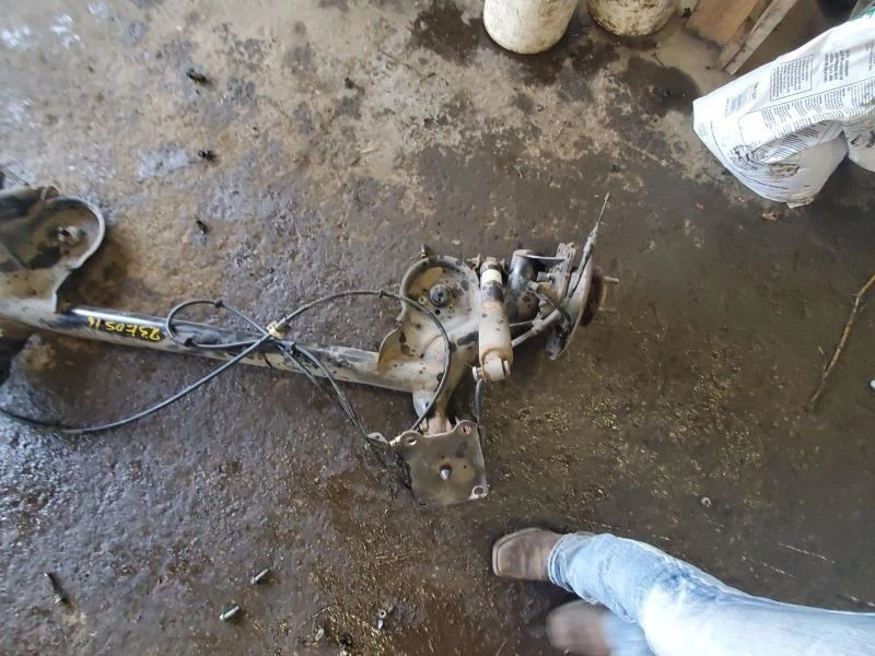 (SOLO RECOGIDA LOCAL) Eje de haz cargado 120,60" Wb se adapta a 14-18 TRANSIT CONNECT 17167 Foto 1 de 4