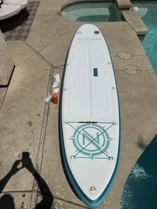 Nueva tabla de remo inflable Irocker Nautical GO Ten-six blanco verde azulado 10’ 6” - Imagen 1 de 10