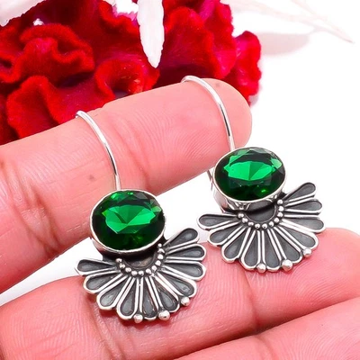 Pendiente de plata de ley 925 hecho a mano de diseñador oxidado diopsido cromado 1,56" E82 Foto 1 de 4