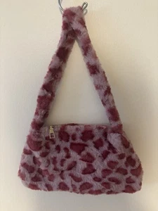 MINI FAUX FUR FASHION HOT PINK CHEETAH 🐆 LEOPARD PRINT SHOULDER BAG 🩷 - Picture 1 of 3