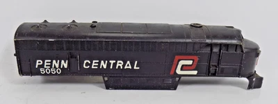 VTG / HO / UNBRANDED / PENN CENTRAL / DIESEL LOCOMOTIVE #5050 / SHELL / PARTS - Image 1 of 4