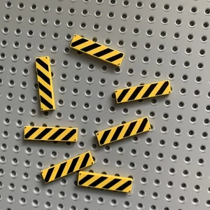 Lego 2431 Yellow Tile 1 x 4 with Black and Yellow Danger Stripes lot of 7 pieces - Picture 1 of 3