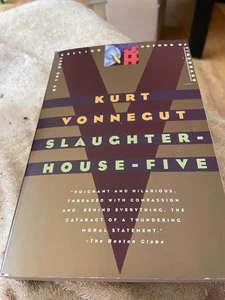 Slaughter-house five Kurt Vonnegut - Picture 1 of 1
