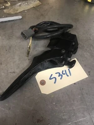 BOMBARDIER SKI-DOO1994 580cc GRAND TOURING BRAKE HANDLE WITH BRAKE SWITCH HI-LOW Foto 1 de 4