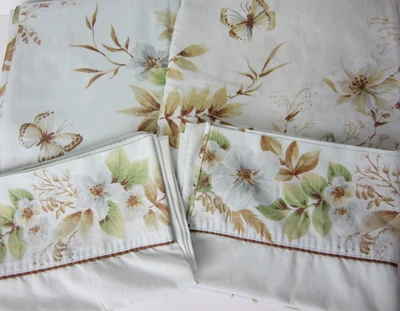4 Piece Full Size Sheet Set Vintage Springmaid Grace Kelly Blue Floral/Butterfly - Image 1 of 4
