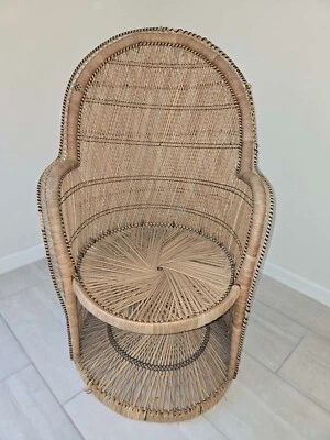 Silla Peacock estilo 1970, 43 pulgadas tamaño completo estilo boho, vintage, bohemia, victoria Foto 1 de 4