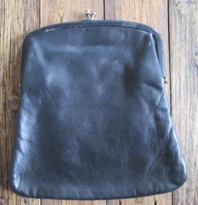 Bolso sin asas plegable vintage St. Thomas de cuero negro dorado con bloqueo de beso noche - Imagen 1 de 13
