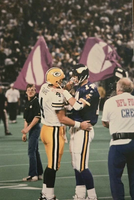 Brett Favre And Brad Johnson In Minnesota, Original Type 1 Photo 4x6 Snapshot - Image 1 of 2