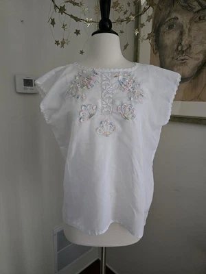 Vintage 1970s Pastel Peasant Blouse. Womens Large. Peacocks - Image 1 of 4