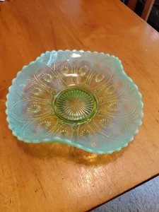 Northwood Glass Bowl Spokes and Wheels Jadeite Opalescent Edged Tri Fold 1906 - Picture 1 of 11
