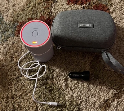 doTERRA Pilot Difusor de Aroma BY-PD01 Portátil Recargable Aceite Esencial Coche Kit Foto 1 de 2