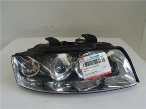 SCHEINWERFER RECHTS Xenon Audi A4 Avant Quattro (B6) 2001 8E0941030 - Bild 1 von 3