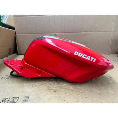 Authentic red tank for Ducati 848-1098 - 1198 - used 58611601BA - Image 1 of 4