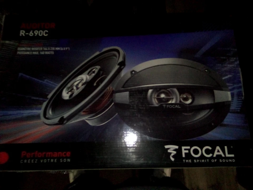 Altavoces focales coche 6x9 Foto 1 de 4