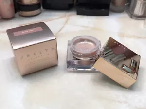 Jaclyn Cosmetics ~ Beaming Loose Highlighter in High Volt ~ BNIB - Picture 1 of 9
