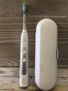 Philips Sonicare C 3 DiamondClean Smart Toothbrush - Picture 1 of 10