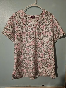 Divine Curves Brand Love Hope And Ribbons Print Scrub Top - sz 1X - Picture 1 of 4