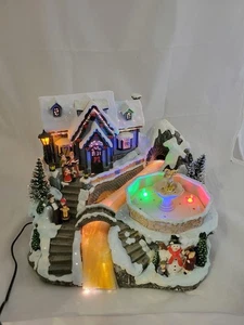 Vintage Weihnachten Glasfaser Musik Haus Szene Brunnen 2006 Avon SELTENES VIDEO - Bild 1 von 9