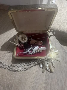 Vintage Jewellery Box & Contents - Picture 1 of 6
