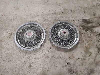 (2) Cubiertas de rueda Pontiac Lemans Grand Prix 1977-81 Foto 1 de 4